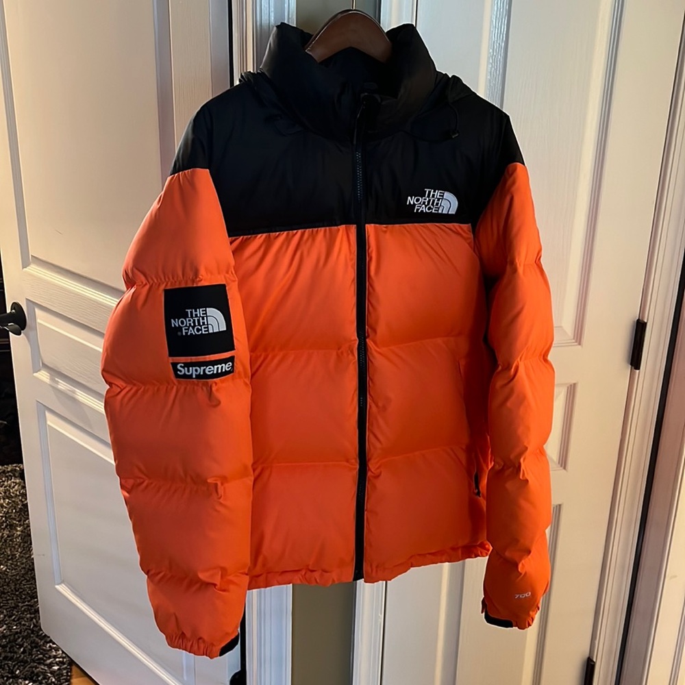 2016  SUPREME NORTH FACE nuptse 700 power orange XL ..